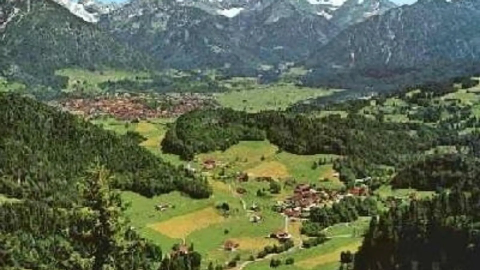 Wohnung Sonnenaufgang Mit 2 Balkonen Im Haus Bucheneck In Oberstdorf-Tiefenbach 0*, Oberstdorf Germany